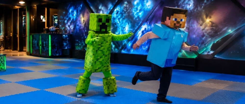 Где в Казани поиграть в Minecraft, Roblox, Among Us и другие игры в реальности