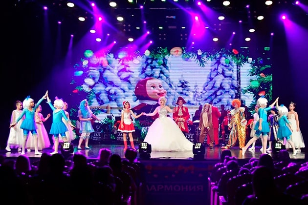 ТОП-10 новогодних ёлок в Казани для детей. Куда сходить?